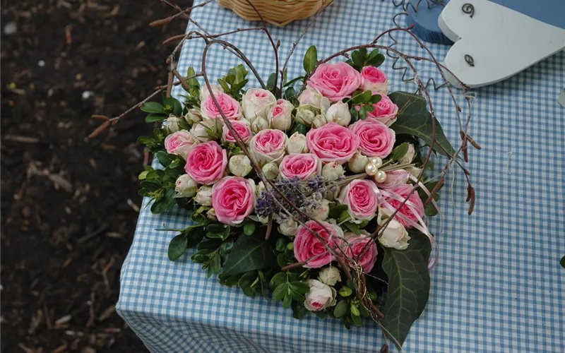 Blumen zur Hochzeit – ideales Geschenk oder doch eher überflüssig?